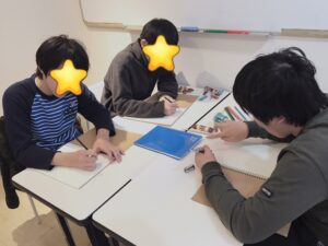 不登校　ひきこもり　家庭内暴力　フリースクール